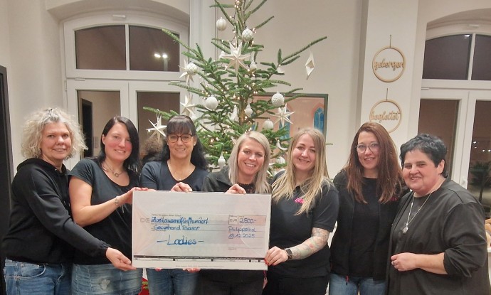 Spende 2500,00 Euro / Ladies & Men Secondhand-Basare Philippsthal 